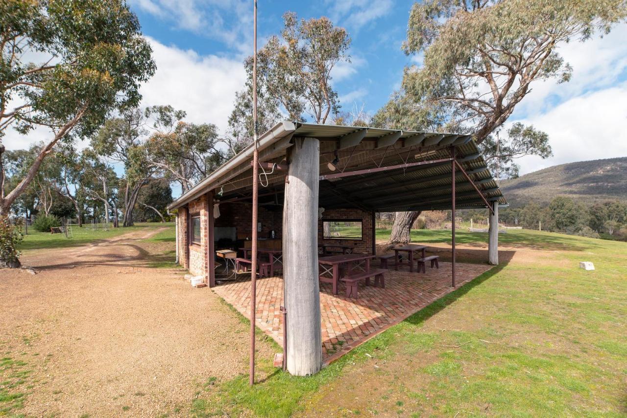Grampians Pioneer Cottages Halls Gap Dış mekan fotoğraf